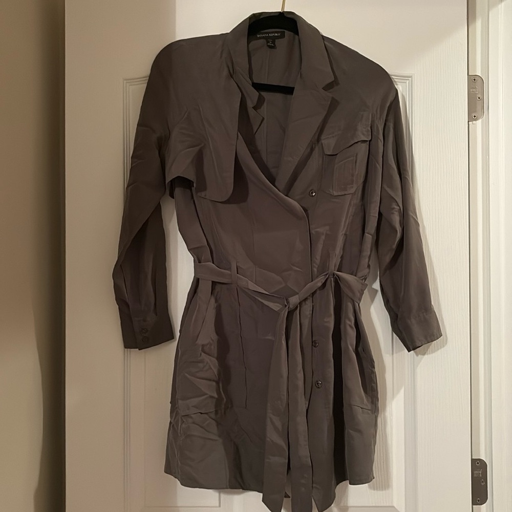 Banana republic very light tench